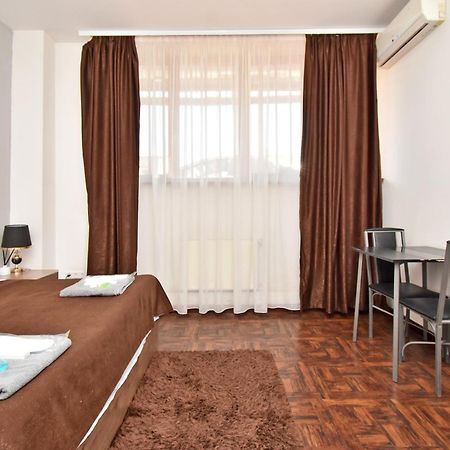 S A Guest House Yerevan Ngoại thất bức ảnh