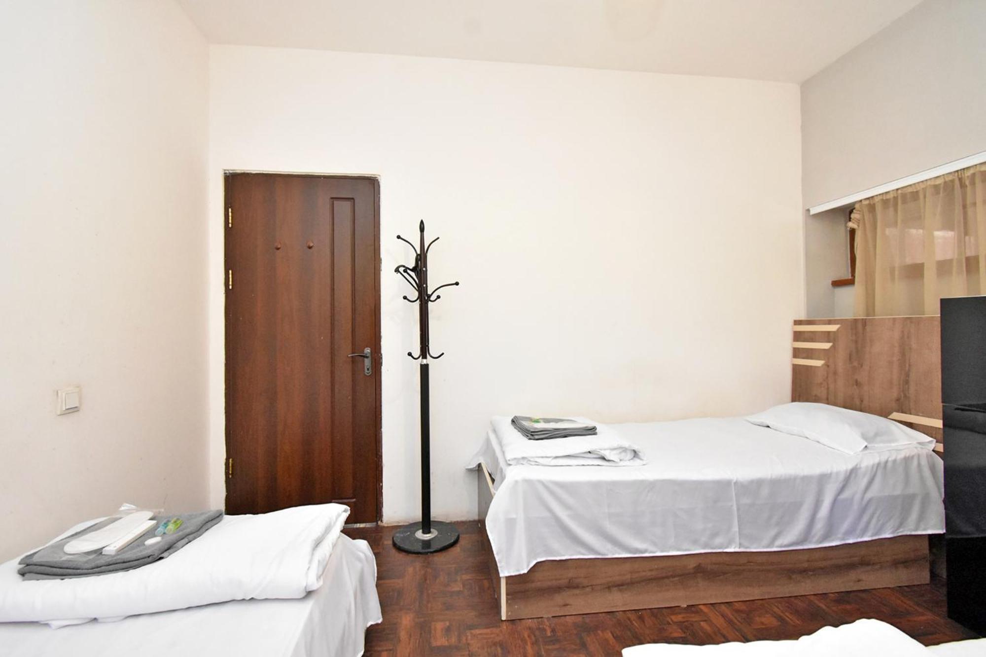 S A Guest House Yerevan Ngoại thất bức ảnh